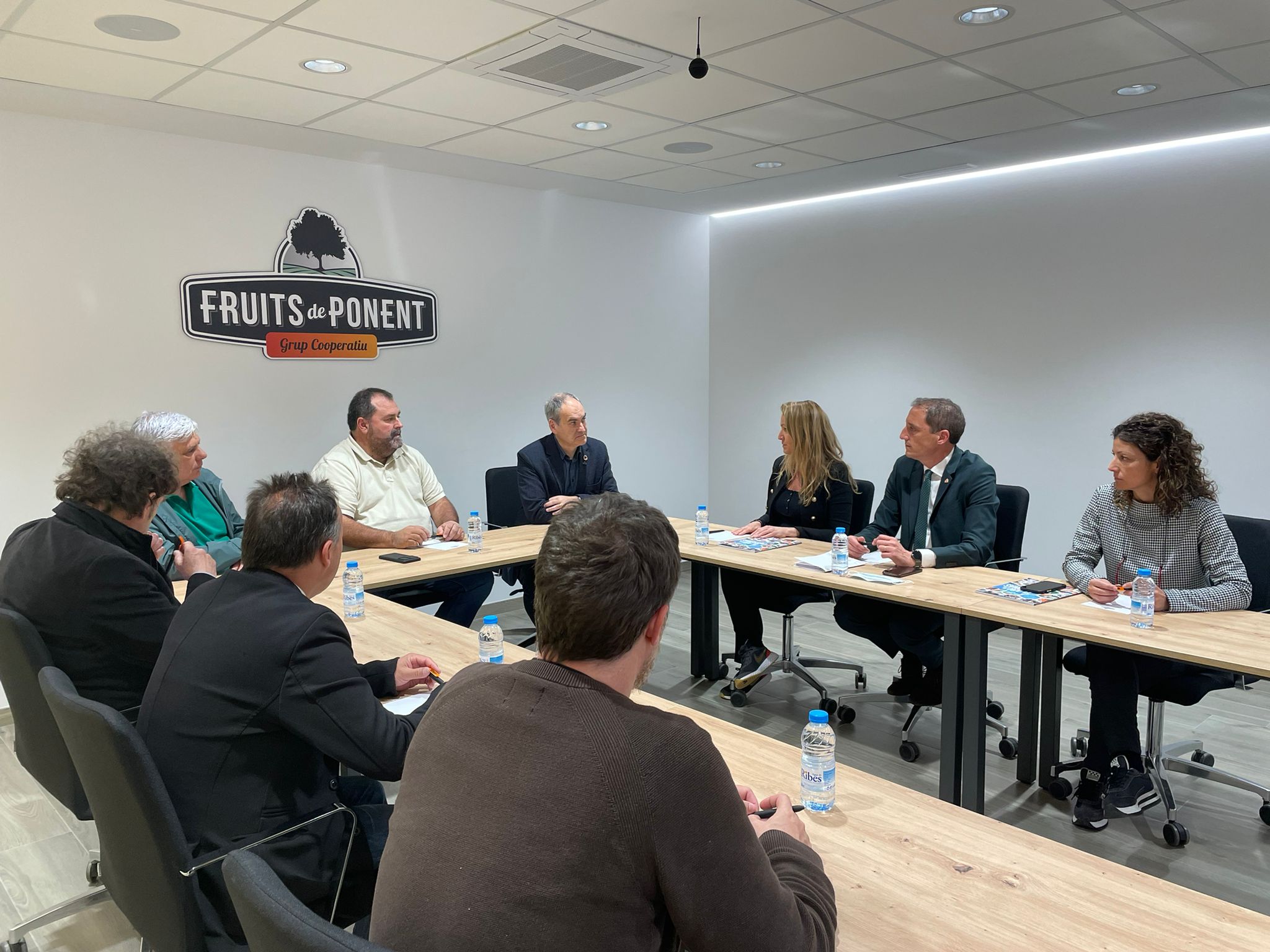 The President of Grup Cooperatiu, Benjamí Ibars and the General Manager, met with the Government Delegate, the Deputy Delegate in Lleida and other authorities